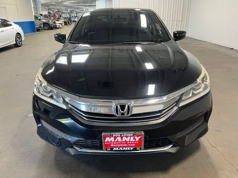 Used 2017 Honda Accord LX image 8