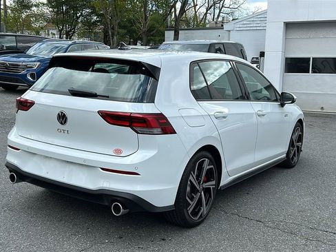 New 2025 Volkswagen GTI SE FWD image 6