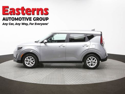 Used 2025 Kia Soul LX w/ LX Technology Package image 59
