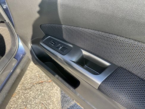 Used 2011 Subaru Forester 2.5X Premium image 14