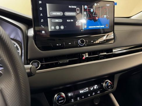 New 2026 Mitsubishi Outlander ES image 13