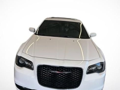Used 2020 Chrysler 300 S w/ Red S Appearance Package RWD image 5