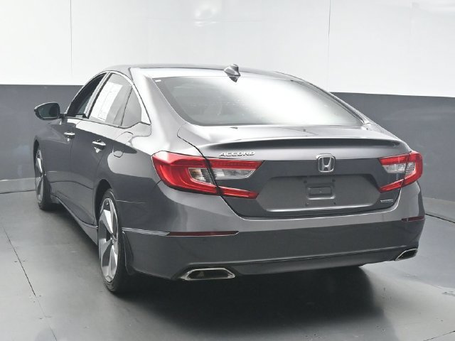 Used 2018 Honda Accord Touring image 6