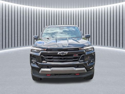 Used 2023 Chevrolet Colorado Z71 w/ Z71 Convenience Package 2 AWD/4WD image 12