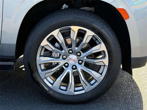 Used 2023 GMC Yukon Denali w/ Max Trailering Package image 5