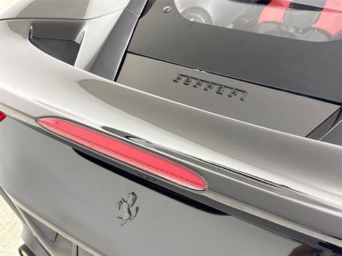 Used 2020 Ferrari F8 Tributo image 39