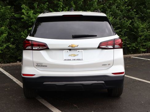 Used 2023 Chevrolet Equinox LT AWD/4WD image 8