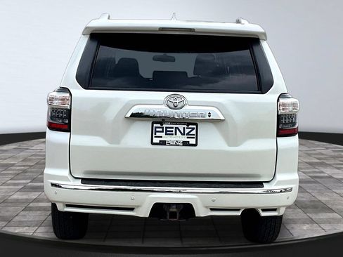 Used 2019 Toyota 4Runner Limited AWD/4WD image 6