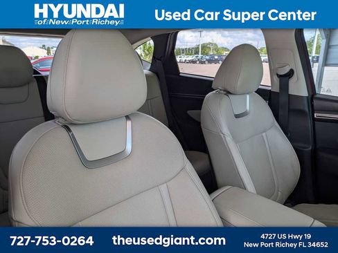 Certified 2024 Hyundai Tucson Limited FWD image 6