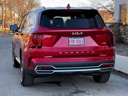 Used 2022 Kia Sorento S image 6