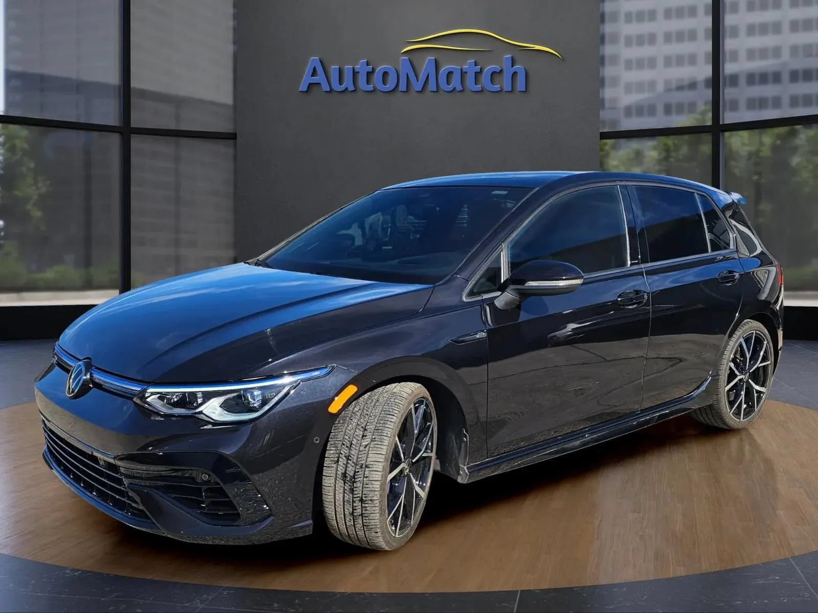 Used 2024 Volkswagen Golf R AWD/4WD image 3