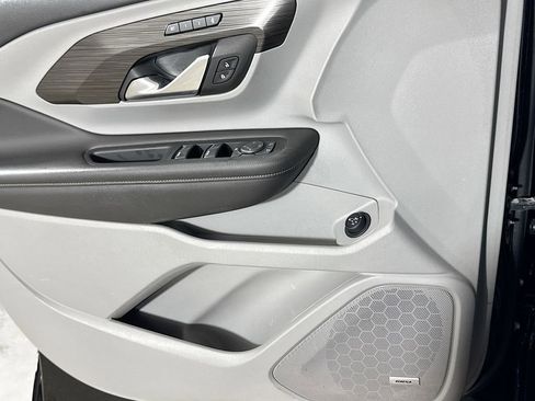 Certified 2022 GMC Terrain SLT w/ Infotainment Package II FWD image 16