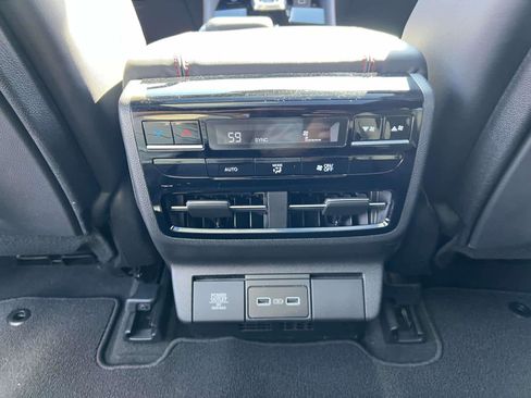 Used 2023 Acura MDX A-Spec image 18