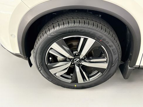 Used 2023 Nissan Rogue SL w/ SL Premium Package AWD/4WD image 11