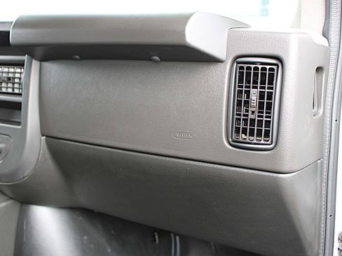 Used 2025 GMC Savana 2500 Extended w/ Driver Convenience Package image 26