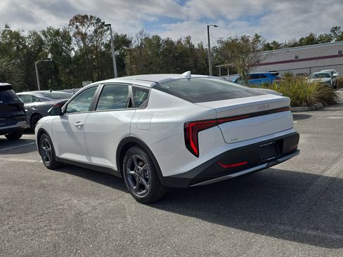 New 2026 Kia K4 FWD image 6