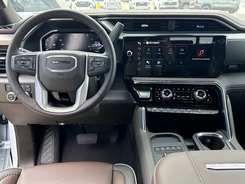 New 2026 GMC Sierra 3500 Denali w/ Denali Reserve Package image 7