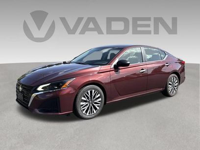 Used 2024 Nissan Altima 2.5 SV