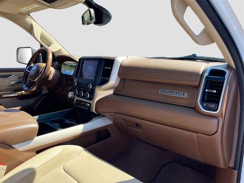 Used 2019 RAM 1500 Laramie image 26