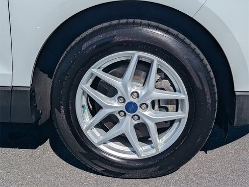 Used 2022 Ford Edge SEL image 27