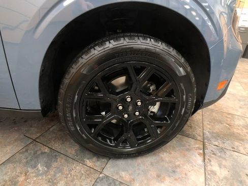 New 2025 Ford Maverick XLT w/ XLT Luxury Package image 9