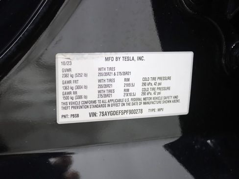 Used 2023 Tesla Model Y Performance AWD/4WD image 38