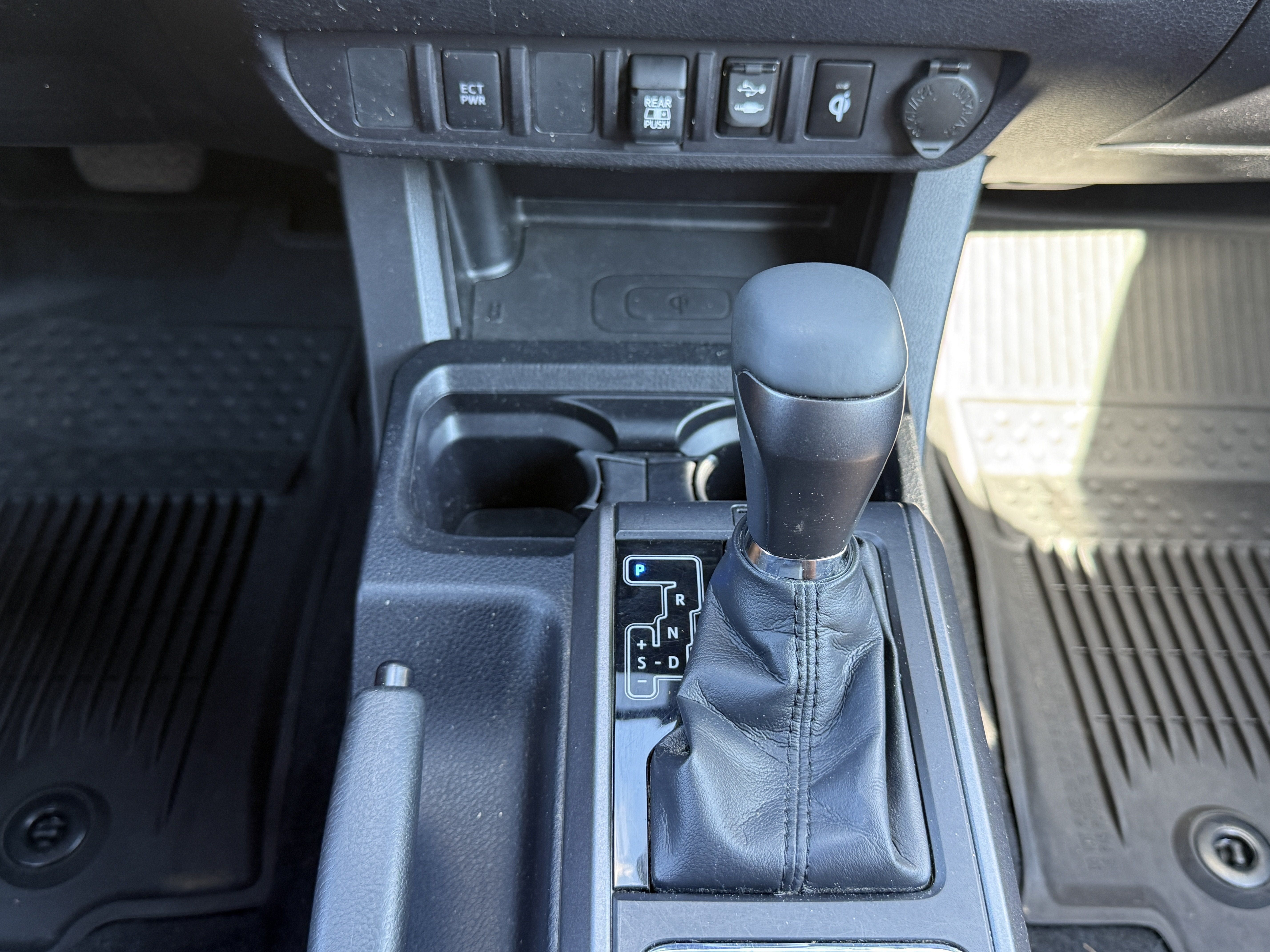Used 2019 Toyota Tacoma TRD Off-Road AWD/4WD image 29