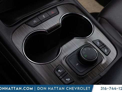 Used 2023 GMC Acadia SLT AWD/4WD image 10