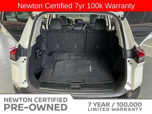 Used 2023 Nissan Rogue SV w/ SV Premium B Package AWD/4WD image 21