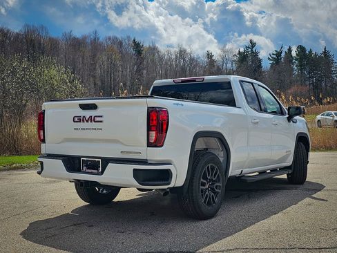 New 2026 GMC Sierra 1500 Elevation AWD/4WD image 3