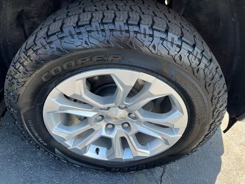 Used 2023 Chevrolet Silverado 1500 LTZ w/ LTZ Premium Package image 9