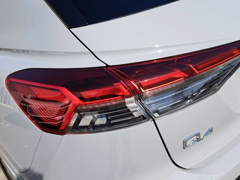 Certified 2024 Audi Q4 e-tron Premium image 38