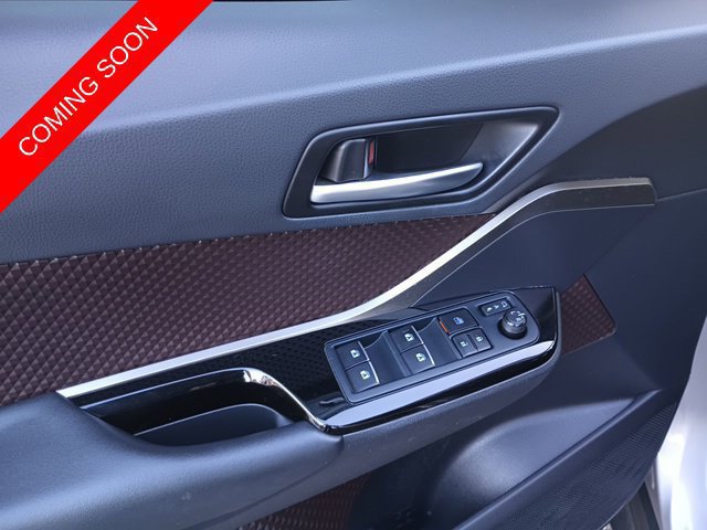 Used 2019 Toyota C-HR Limited FWD image 10