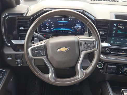 Used 2023 Chevrolet Silverado 1500 LTZ image 18