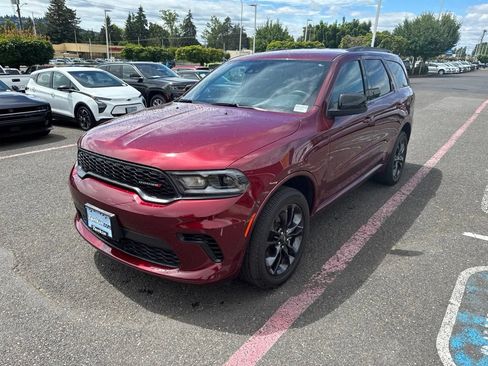 Used 2023 Dodge Durango GT AWD/4WD image 3