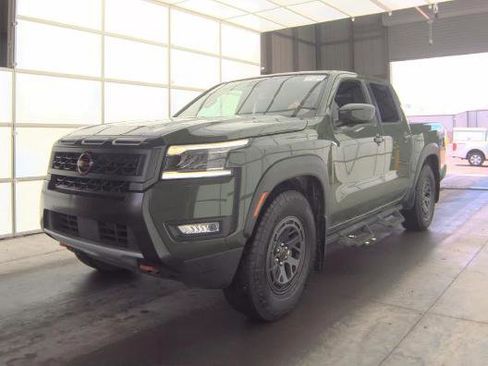 Used 2025 Nissan Frontier Pro-X RWD image 1