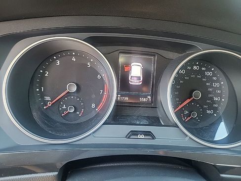 Used 2021 Volkswagen Tiguan S image 7