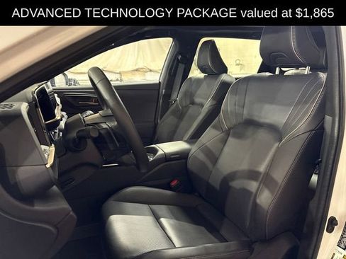 Used 2025 Toyota Crown Signia w/ Advanced Technology Package image 4