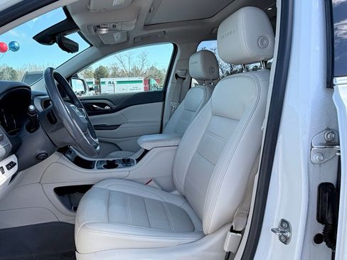 Used 2021 GMC Acadia Denali w/ Denali Technology Package image 20