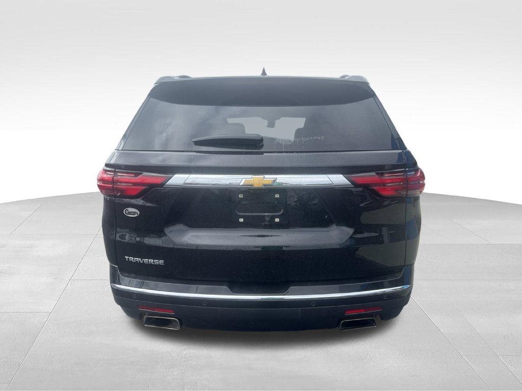 Used 2023 Chevrolet Traverse High Country FWD image 8
