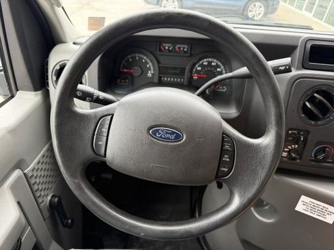 Used 2015 Ford E-350 and Econoline 350 Super Duty RWD image 24