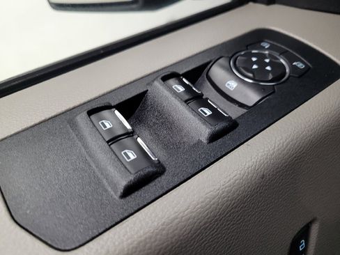 Used 2019 Ford F150 XLT image 27