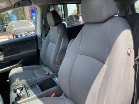 Used 2018 Honda Odyssey EX image 9