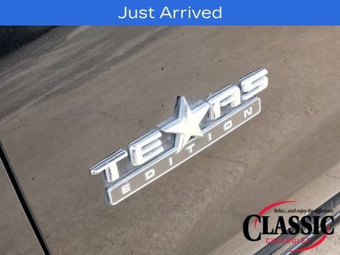 Used 2020 Chevrolet Silverado 1500 LT w/ Texas Edition image 18
