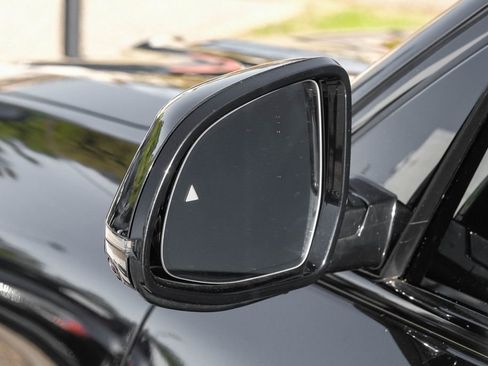 Used 2022 BMW X5 M50i w/ Executive Package image 45