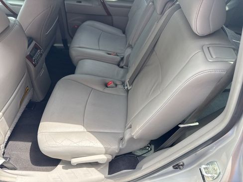 Used 2012 Toyota Highlander Limited w/ Tow Pkg AWD/4WD image 21