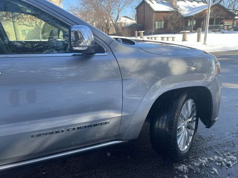 Used 2018 Jeep Grand Cherokee Summit image 9