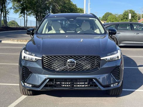 New 2026 Volvo XC60 B5 Ultra w/ Protection Package Premier AWD/4WD image 2