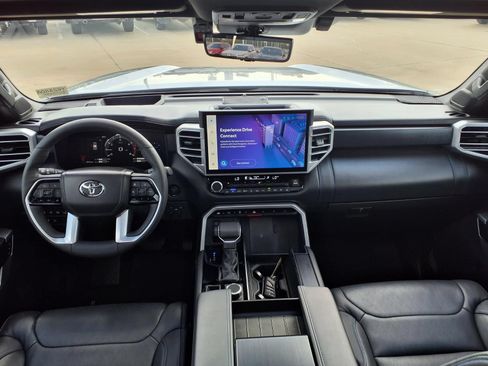 Certified 2025 Toyota Sequoia Platinum AWD/4WD image 10