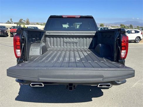 New 2026 GMC Sierra 1500 Elevation w/ LPO, Elevation Black Package image 29